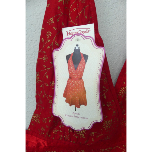 NWT Envogue Holiday Bib Apron Red Gold Flower Pocket Gift Classic - Picture 1 of 6